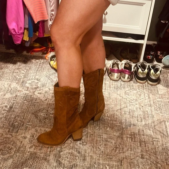 VINCE CAMUTO Brown Suede Women's Boots Sz 8 39 - Picture 8 of 8